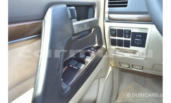 Buy Import Toyota Land Cruiser White Car in Import - Dubai in Region of Bouenza Buy Import Toyota Land Cruiser White Car in Import - Dubai in Region of Bouenza