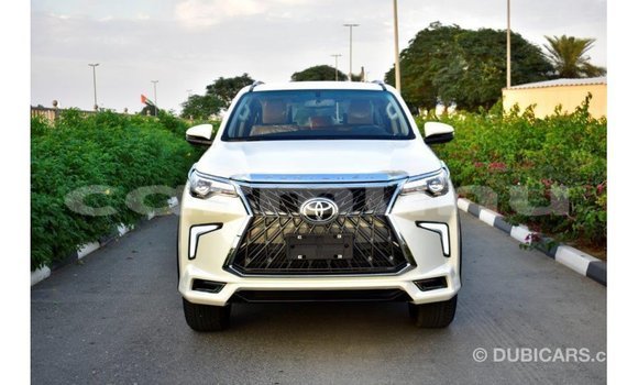 Buy Import Toyota Fortuner White Car in Import - Dubai in Region of Bouenza Buy Import Toyota Fortuner White Car in Import - Dubai in Region of Bouenza