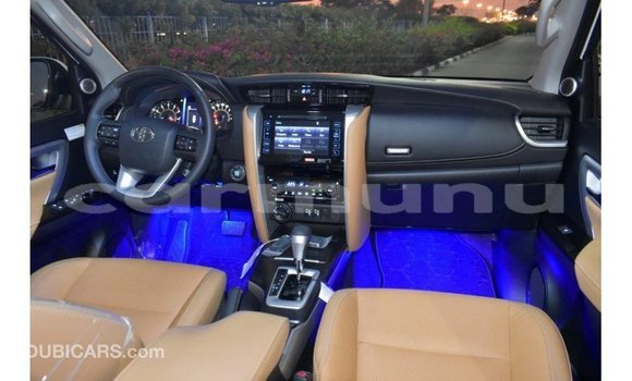 Buy Import Toyota Fortuner White Car in Import - Dubai in Region of Bouenza Buy Import Toyota Fortuner White Car in Import - Dubai in Region of Bouenza