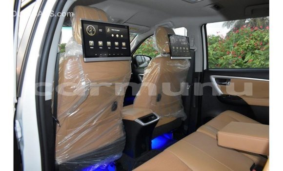 Buy Import Toyota Fortuner White Car in Import - Dubai in Region of Bouenza Buy Import Toyota Fortuner White Car in Import - Dubai in Region of Bouenza