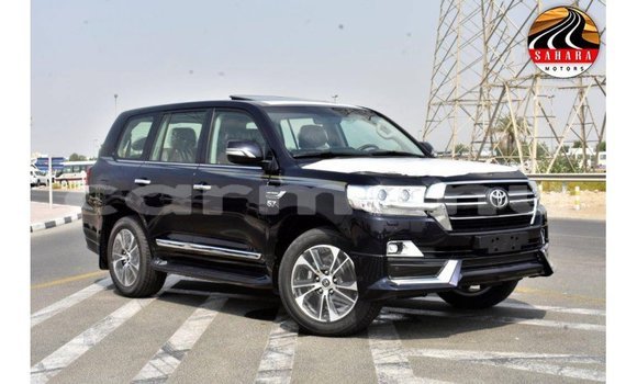 Buy Import Toyota Land Cruiser Black Car in Import - Dubai in Region of Bouenza Buy Import Toyota Land Cruiser Black Car in Import - Dubai in Region of Bouenza