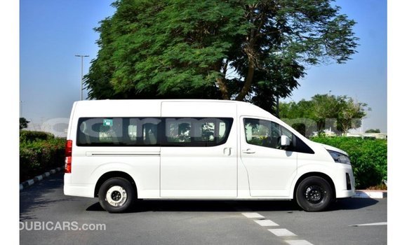 Buy Import Toyota Hiace White Car in Import - Dubai in Region of Bouenza Buy Import Toyota Hiace White Car in Import - Dubai in Region of Bouenza