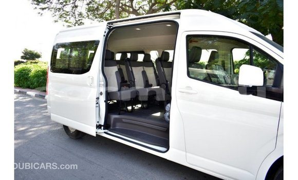 Buy Import Toyota Hiace White Car in Import - Dubai in Region of Bouenza Buy Import Toyota Hiace White Car in Import - Dubai in Region of Bouenza