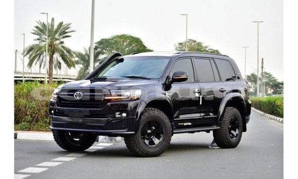 Buy Import Toyota Land Cruiser Black Car in Import - Dubai in Region of Bouenza Buy Import Toyota Land Cruiser Black Car in Import - Dubai in Region of Bouenza