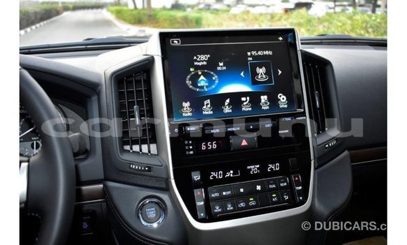 Buy Import Toyota Land Cruiser Black Car in Import - Dubai in Region of Bouenza Buy Import Toyota Land Cruiser Black Car in Import - Dubai in Region of Bouenza