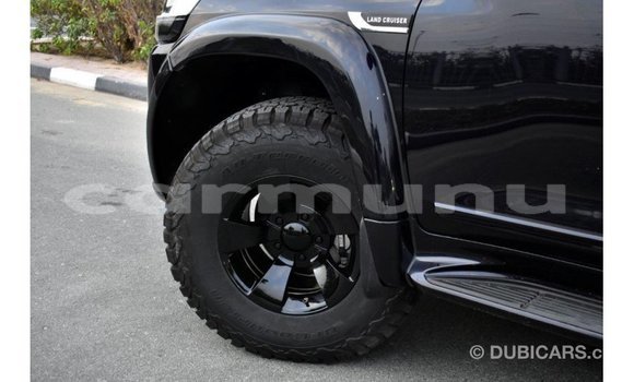 Buy Import Toyota Land Cruiser Black Car in Import - Dubai in Region of Bouenza Buy Import Toyota Land Cruiser Black Car in Import - Dubai in Region of Bouenza
