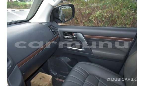 Buy Import Toyota Land Cruiser Black Car in Import - Dubai in Region of Bouenza Buy Import Toyota Land Cruiser Black Car in Import - Dubai in Region of Bouenza