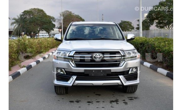 Buy Import Toyota Land Cruiser Other Car in Import - Dubai in Region of Bouenza Buy Import Toyota Land Cruiser Other Car in Import - Dubai in Region of Bouenza