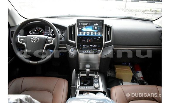 Buy Import Toyota Land Cruiser Other Car in Import - Dubai in Region of Bouenza Buy Import Toyota Land Cruiser Other Car in Import - Dubai in Region of Bouenza