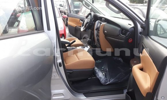 Buy Import Toyota Fortuner Other Car in Import - Dubai in Region of Bouenza Buy Import Toyota Fortuner Other Car in Import - Dubai in Region of Bouenza
