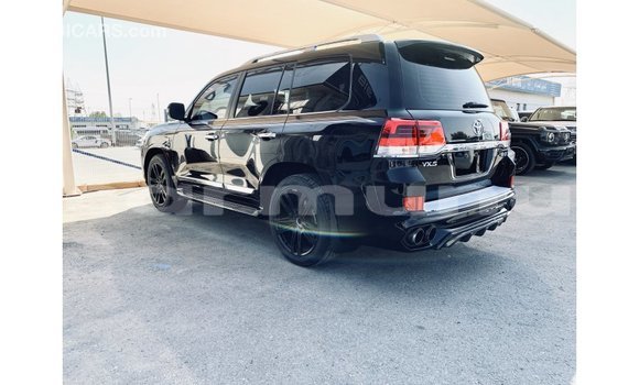 Acheter Import Voiture Toyota Land Cruiser Noir à Import - Dubai, Région de la Bouenza Acheter Import Voiture Toyota Land Cruiser Noir à Import - Dubai, Région de la Bouenza