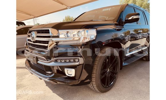Acheter Import Voiture Toyota Land Cruiser Noir à Import - Dubai, Région de la Bouenza Acheter Import Voiture Toyota Land Cruiser Noir à Import - Dubai, Région de la Bouenza