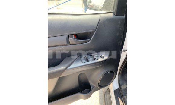 Buy Import Toyota Hilux White Car in Import - Dubai in Region of Bouenza Buy Import Toyota Hilux White Car in Import - Dubai in Region of Bouenza