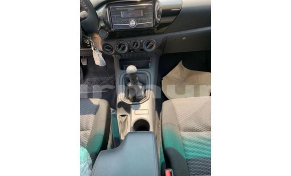 Buy Import Toyota Hilux White Car in Import - Dubai in Region of Bouenza Buy Import Toyota Hilux White Car in Import - Dubai in Region of Bouenza