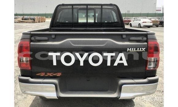Buy Import Toyota Hilux Black Car in Import - Dubai in Region of Bouenza Buy Import Toyota Hilux Black Car in Import - Dubai in Region of Bouenza
