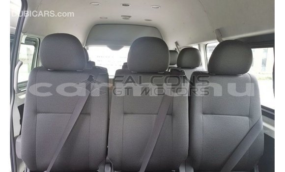 Buy Import Toyota Hiace White Car in Import - Dubai in Region of Bouenza Buy Import Toyota Hiace White Car in Import - Dubai in Region of Bouenza