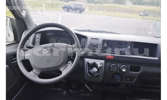 Buy Import Toyota Hiace White Car in Import - Dubai in Region of Bouenza Buy Import Toyota Hiace White Car in Import - Dubai in Region of Bouenza
