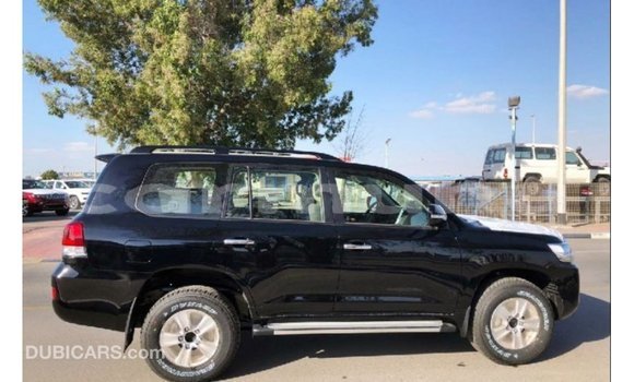Buy Import Toyota Land Cruiser Black Car in Import - Dubai in Region of Bouenza Buy Import Toyota Land Cruiser Black Car in Import - Dubai in Region of Bouenza