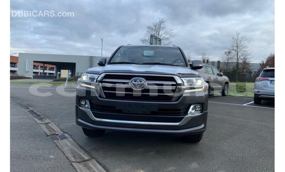 Buy Import Toyota Land Cruiser Other Car in Import - Dubai in Region of Bouenza Buy Import Toyota Land Cruiser Other Car in Import - Dubai in Region of Bouenza