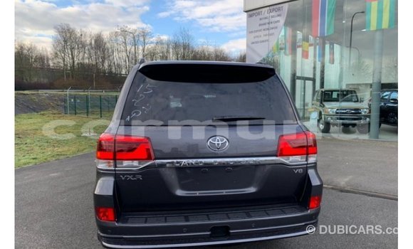 Buy Import Toyota Land Cruiser Other Car in Import - Dubai in Region of Bouenza Buy Import Toyota Land Cruiser Other Car in Import - Dubai in Region of Bouenza