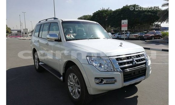 Buy Import Mitsubishi Pajero White Car in Import - Dubai in Region of Bouenza Buy Import Mitsubishi Pajero White Car in Import - Dubai in Region of Bouenza