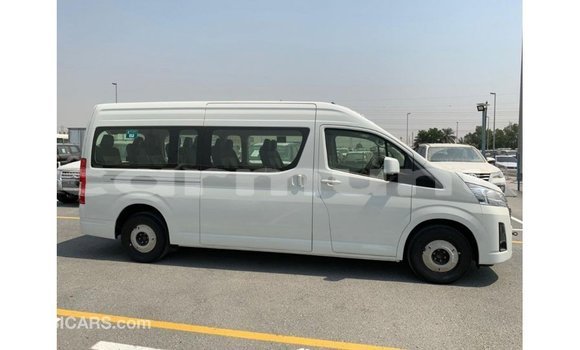 Buy Import Toyota Hiace White Car in Import - Dubai in Region of Bouenza Buy Import Toyota Hiace White Car in Import - Dubai in Region of Bouenza