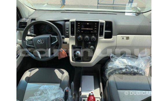 Buy Import Toyota Hiace White Car in Import - Dubai in Region of Bouenza Buy Import Toyota Hiace White Car in Import - Dubai in Region of Bouenza
