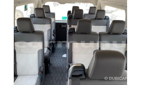 Buy Import Toyota Hiace White Car in Import - Dubai in Region of Bouenza Buy Import Toyota Hiace White Car in Import - Dubai in Region of Bouenza