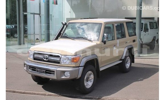 Buy Import Toyota Land Cruiser Beige Car in Import - Dubai in Region of Bouenza Buy Import Toyota Land Cruiser Beige Car in Import - Dubai in Region of Bouenza