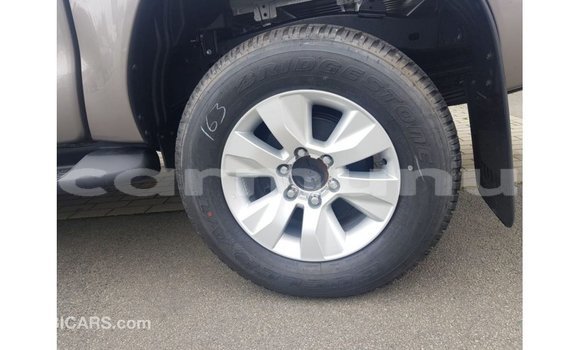 Buy Import Toyota Hilux Brown Car in Import - Dubai in Region of Bouenza Buy Import Toyota Hilux Brown Car in Import - Dubai in Region of Bouenza