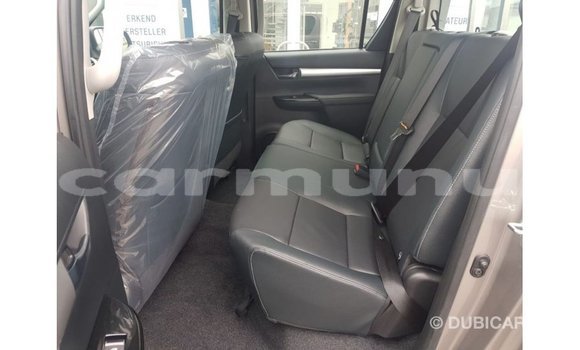 Buy Import Toyota Hilux Brown Car in Import - Dubai in Region of Bouenza Buy Import Toyota Hilux Brown Car in Import - Dubai in Region of Bouenza