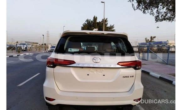 Buy Import Toyota Fortuner White Car in Import - Dubai in Region of Bouenza Buy Import Toyota Fortuner White Car in Import - Dubai in Region of Bouenza