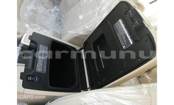 Buy Import Toyota Land Cruiser White Car in Import - Dubai in Region of Bouenza Buy Import Toyota Land Cruiser White Car in Import - Dubai in Region of Bouenza