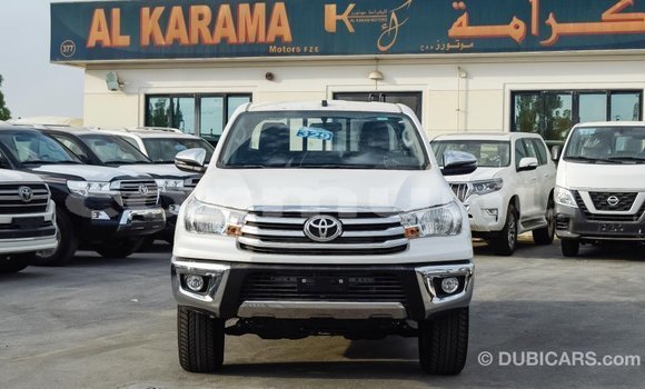 Acheter Import Voiture Toyota Hilux Blanc à Import - Dubai, Région de la Bouenza Acheter Import Voiture Toyota Hilux Blanc à Import - Dubai, Région de la Bouenza