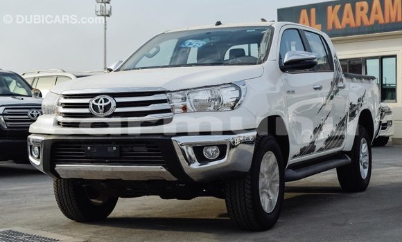 Acheter Import Voiture Toyota Hilux Blanc à Import - Dubai, Région de la Bouenza Acheter Import Voiture Toyota Hilux Blanc à Import - Dubai, Région de la Bouenza