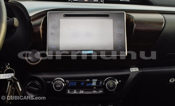 Acheter Import Voiture Toyota Hilux Blanc à Import - Dubai, Région de la Bouenza Acheter Import Voiture Toyota Hilux Blanc à Import - Dubai, Région de la Bouenza