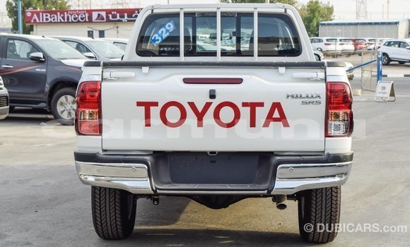 Acheter Import Voiture Toyota Hilux Blanc à Import - Dubai, Région de la Bouenza Acheter Import Voiture Toyota Hilux Blanc à Import - Dubai, Région de la Bouenza