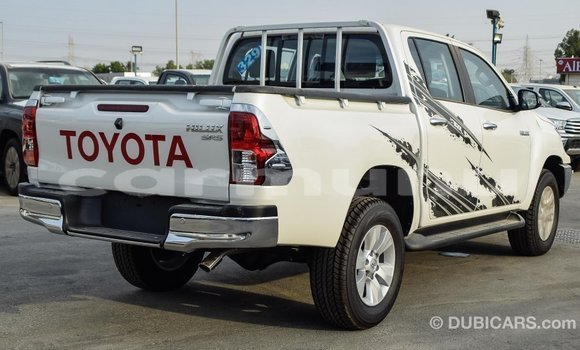 Acheter Import Voiture Toyota Hilux Blanc à Import - Dubai, Région de la Bouenza Acheter Import Voiture Toyota Hilux Blanc à Import - Dubai, Région de la Bouenza