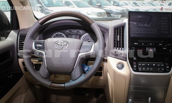 Acheter Import Voiture Toyota Land Cruiser Noir à Import - Dubai, Région de la Bouenza Acheter Import Voiture Toyota Land Cruiser Noir à Import - Dubai, Région de la Bouenza