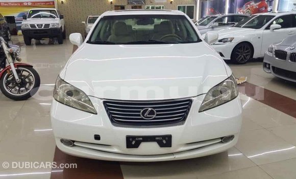 Buy Import Lexus ES White Car in Import - Dubai in Region of Bouenza Buy Import Lexus ES White Car in Import - Dubai in Region of Bouenza