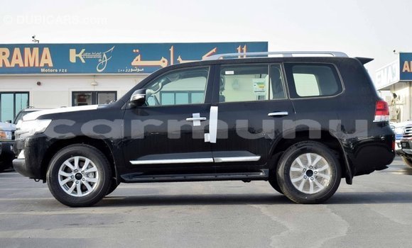 Acheter Import Voiture Toyota Land Cruiser Noir à Import - Dubai, Région de la Bouenza Acheter Import Voiture Toyota Land Cruiser Noir à Import - Dubai, Région de la Bouenza