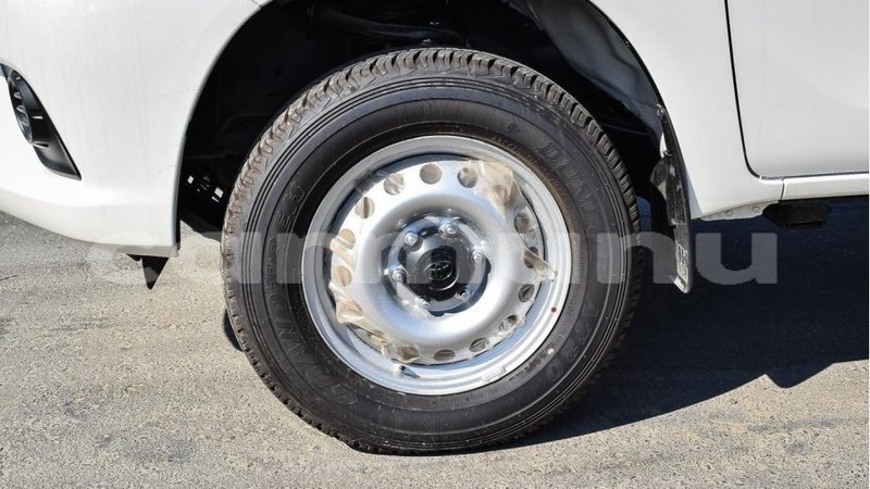 Big with watermark toyota hilux r%c3%a9gion de la bouenza import dubai 2355