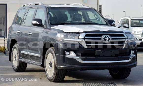 Acheter Import Voiture Toyota Land Cruiser Noir à Import - Dubai, Région de la Bouenza Acheter Import Voiture Toyota Land Cruiser Noir à Import - Dubai, Région de la Bouenza