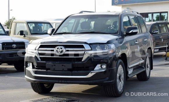 Acheter Import Voiture Toyota Land Cruiser Noir à Import - Dubai, Région de la Bouenza Acheter Import Voiture Toyota Land Cruiser Noir à Import - Dubai, Région de la Bouenza