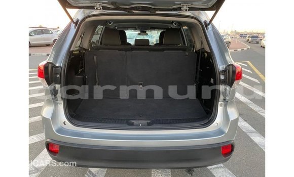 Buy Import Toyota Highlander Other Car in Import - Dubai in Region of Bouenza Buy Import Toyota Highlander Other Car in Import - Dubai in Region of Bouenza