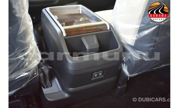 Buy Import Toyota Granvia White Car in Import - Dubai in Region of Bouenza Buy Import Toyota Granvia White Car in Import - Dubai in Region of Bouenza