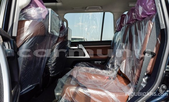 Acheter Import Voiture Toyota Land Cruiser Noir à Import - Dubai, Région de la Bouenza Acheter Import Voiture Toyota Land Cruiser Noir à Import - Dubai, Région de la Bouenza