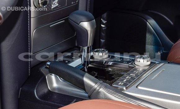 Acheter Import Voiture Toyota Land Cruiser Noir à Import - Dubai, Région de la Bouenza Acheter Import Voiture Toyota Land Cruiser Noir à Import - Dubai, Région de la Bouenza
