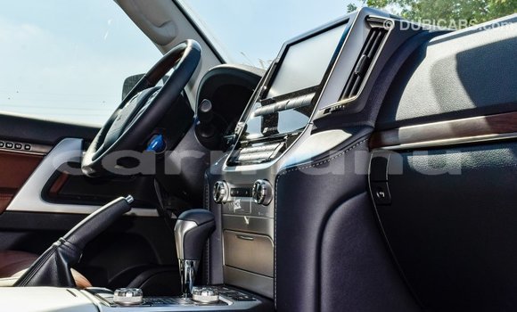 Acheter Import Voiture Toyota Land Cruiser Noir à Import - Dubai, Région de la Bouenza Acheter Import Voiture Toyota Land Cruiser Noir à Import - Dubai, Région de la Bouenza