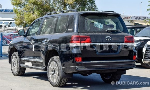 Acheter Import Voiture Toyota Land Cruiser Noir à Import - Dubai, Région de la Bouenza Acheter Import Voiture Toyota Land Cruiser Noir à Import - Dubai, Région de la Bouenza